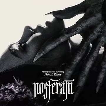 Nosferatu在孔雀上